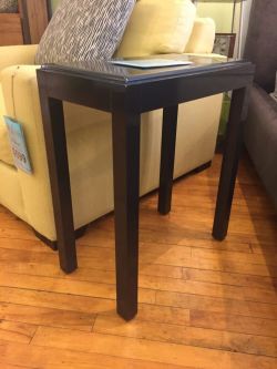 Glossy End Table